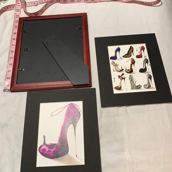 One Frame & Two Prints - Picture 7 of 13